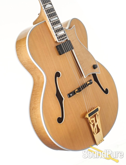 Heritage Golden Eagle Archtop Guitar #019302 - Used — image 2