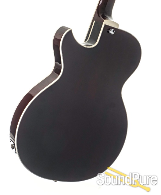 Benedetto Bambino Archtop Guitar #51226 - Used — image 2