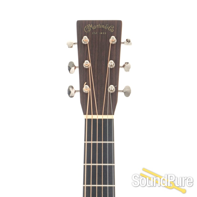 Martin 00-28V Acoustic Guitar #1670323 - Used — image 8