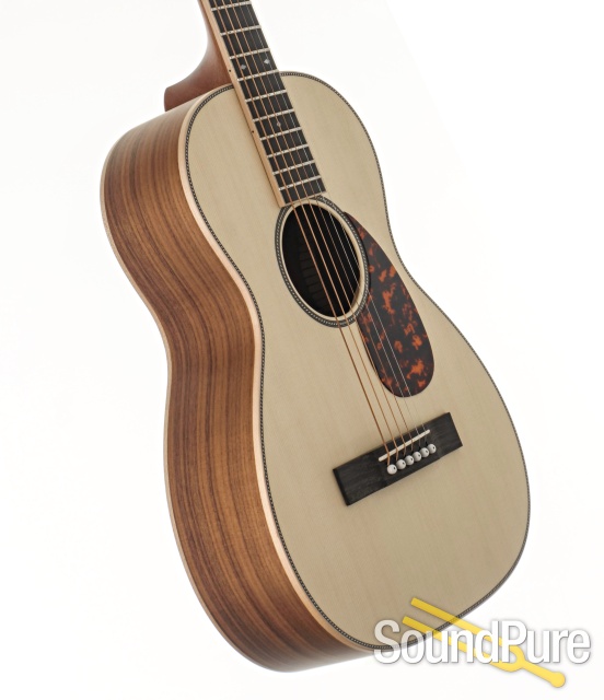 Larrivee 0-40W Acoustic Guitar #136195 - Used — image 2
