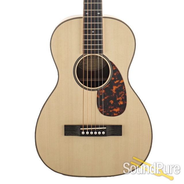 Larrivee 0-40W Acoustic Guitar #136195 - Used — image 1