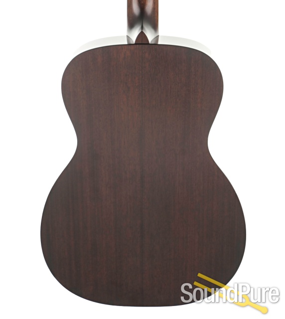 Bourgeois Country Boy O HS Acoustic Guitar #10911 — image 4