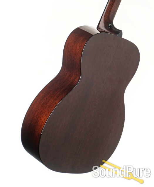 Bourgeois 00 Aged Tone Acoustic Guitar #00-7006 - Used — image 3