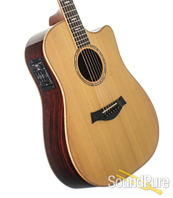 Taylor 810-CE-LTD NAMM Guitar 2002 #20020620131 - Used — image 2