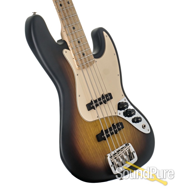 G&L JB5 Fullerton 5 String Bass #CLF2403012 — image 2