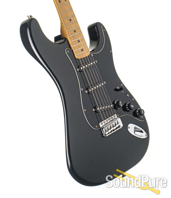 1982 Fender Stratocaster Guitar #E200287 - Used — image 2
