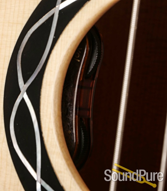 Eastman Cabaret JB Nylon String Archtop #M2433219 - Used — image 3