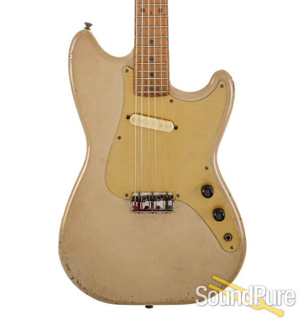 Fender Musicmaster Guitar Desert Sand Guitar #31483 - Used — image 1