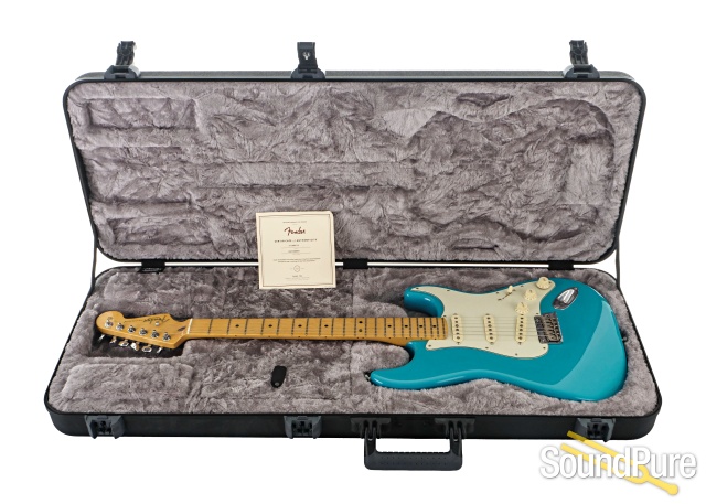 Fender Am Pro II Stratocaster Guitar #US211008681 - Used — image 6