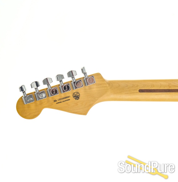Fender Am Pro II Stratocaster Guitar #US211008681 - Used — image 7