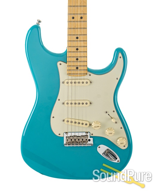 Fender Am Pro II Stratocaster Guitar #US211008681 - Used — image 1