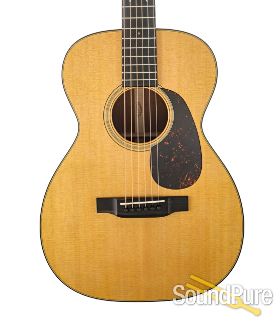 Martin 0-18 Acoustic Guitar #2679460 - Used — image 1