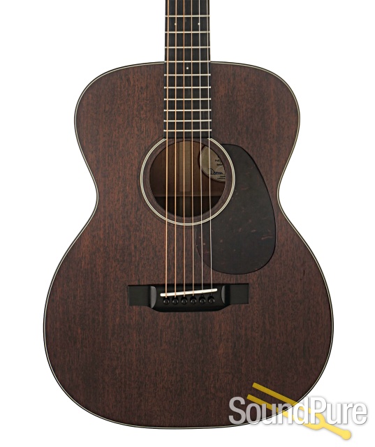 Bourgeois 00 Hogtop Acoustic Guitar #11020 — image 1