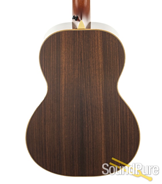 Larrivee P-09 Parlor Guitar #72355 - Used — image 4