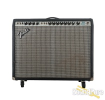 Fender Twin Reverb w/Cover #F 954142 - Used Fender Twin Reverb w/Cover #F 954142 - Used