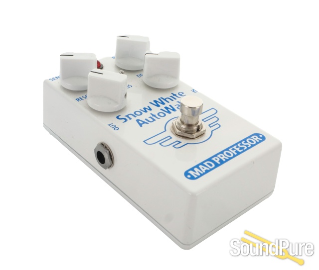 Mad Professor Snow White Auto Wah Pedal #GB 23 02576 - Used — image 3