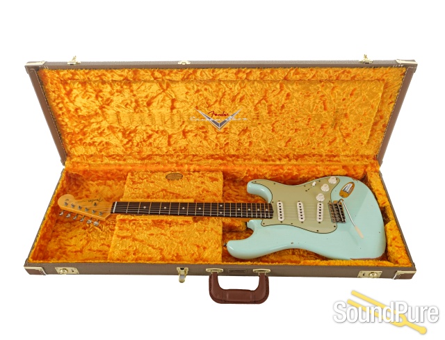 Fender Custom Shop '62 Relic Guitar #R120677 - Used — image 6