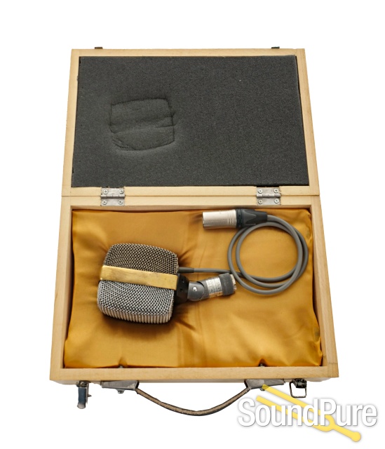 AKG Vintage D12 Large Diaphram Dynamic Microphone - Used — image 2