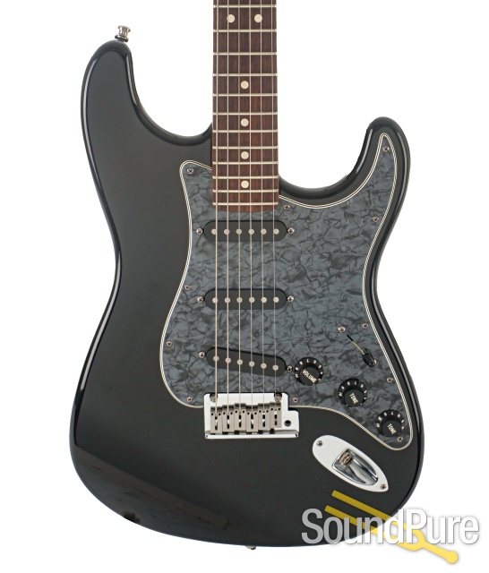 Fender 1997 American Standard Strat Guitar #N7212658 - Used — image 1