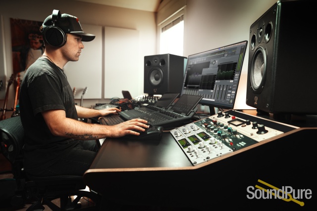 Universal Audio Apollo x6 Gen 2 TB3 with Ess+ Bundle - Demo — image 3