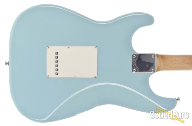 Michael Tuttle Custom Classic S Daphne Blue #79 - Used — image 10