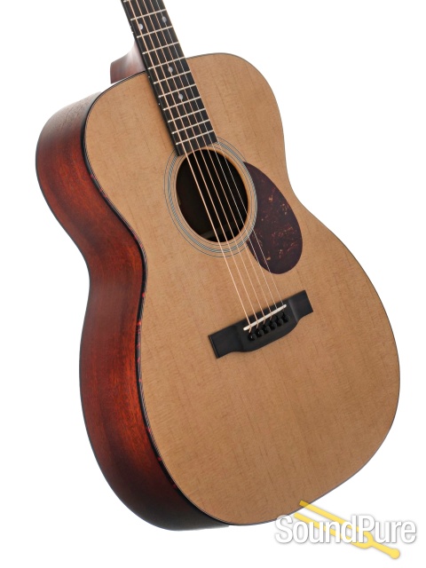 Eastman E1OM Guitar #M255670 — image 2