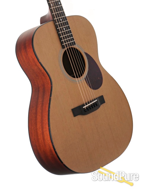 Eastman E1OM Guitar #M2600888 — image 2