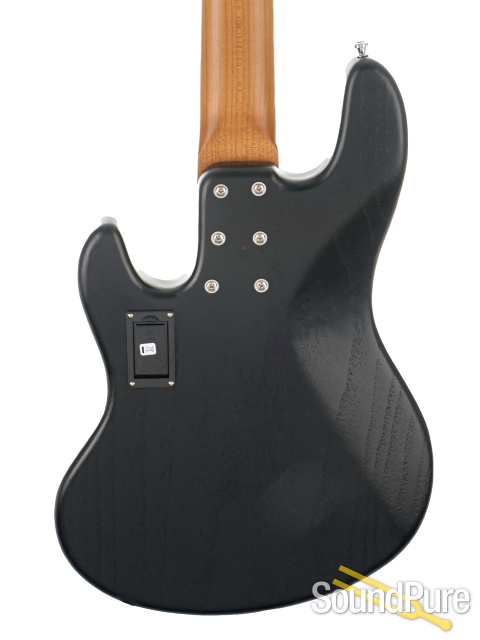 Sandberg California TM Super Light 5-String Bass #50157 — image 6