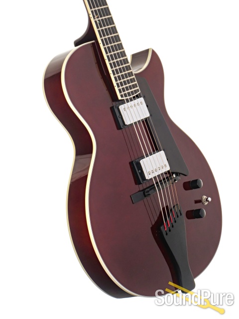Benedetto Bambino Guitar #S2007- Used — image 2