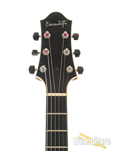 Benedetto Bambino Guitar #S2007- Used — image 9