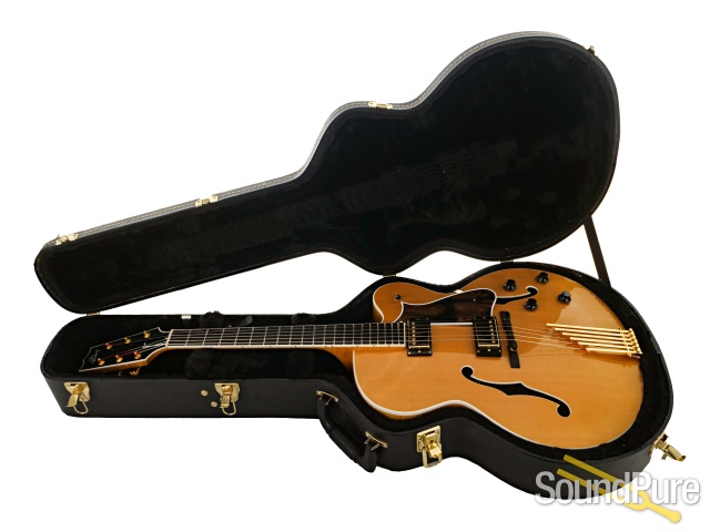Heritage Eagle Classic Guitar #AN09403 - Used — image 5