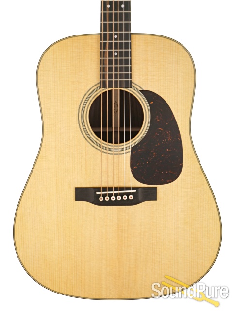 Martin D-28 Guitar #3072524