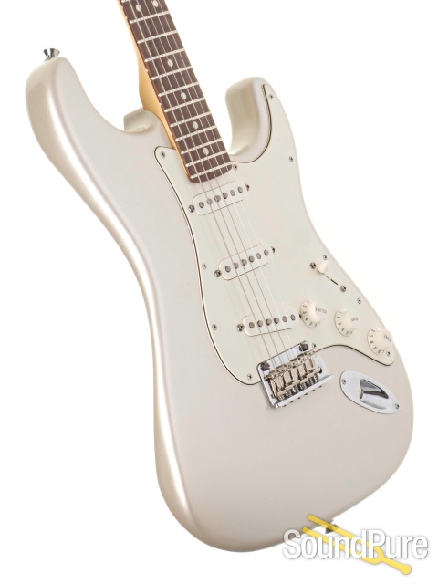 Fender American Standard Stratocaster Guitar #Z9448179 -Used — image 2