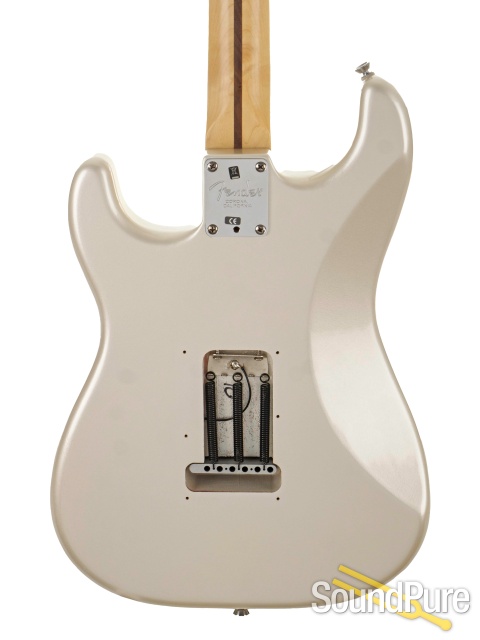 Fender American Standard Stratocaster Guitar #Z9448179 -Used — image 4