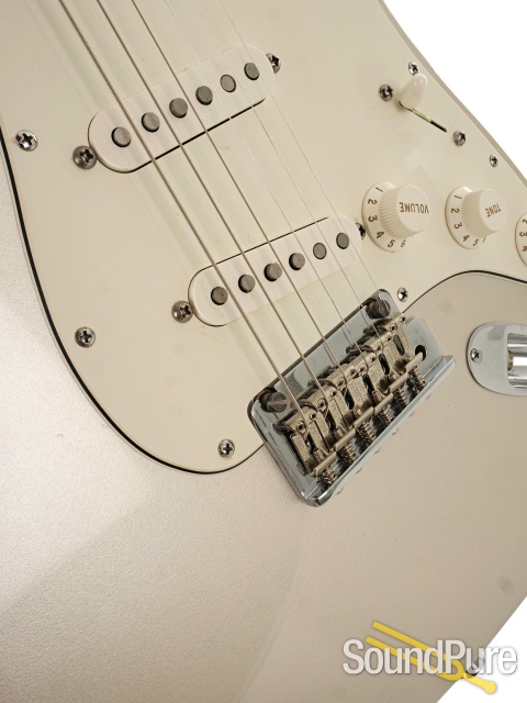 Fender American Standard Stratocaster Guitar #Z9448179 -Used — image 8