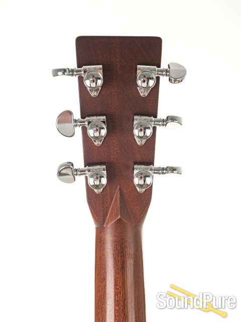 Martin Grand J-28 LSE Baritone Guitar #1680464 - Used — image 4