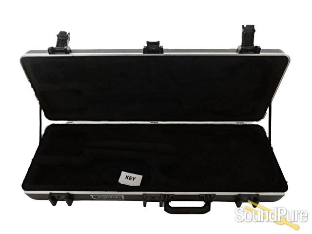 SKB Hardshell Molded Strat Electric Guitar Case - Used — image 2