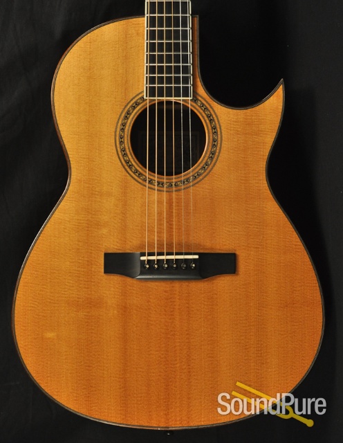 Larrivee C-05 Cutaway Acoustic Guitar - USED — image 1