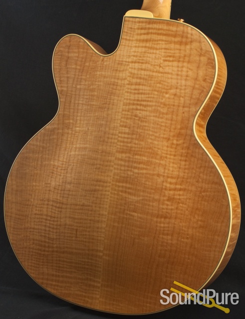 D'Aquisto New Yorker Electric Archtop Guitar Blonde- USED — image 9