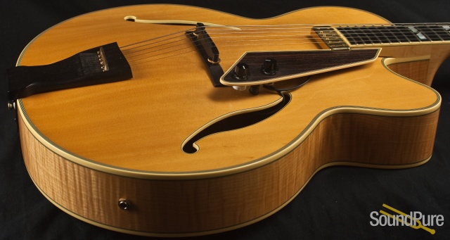 D'Aquisto New Yorker Electric Archtop Guitar Blonde- USED — image 11
