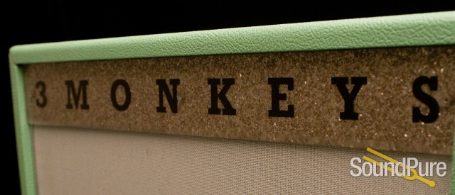 3 Monkeys 2X12 Trapezoid Cabinet Surf Green Tolex — image 7