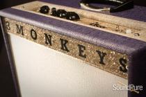 3 Monkeys Sock Monkey 1X10 Combo Amp Purple/Fawn 3 Monkeys Sock Monkey 1X10 Combo Amp Purple/Fawn