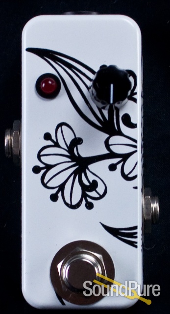 Flickinger Petal Pusher Buffer and Boost Pedal - White