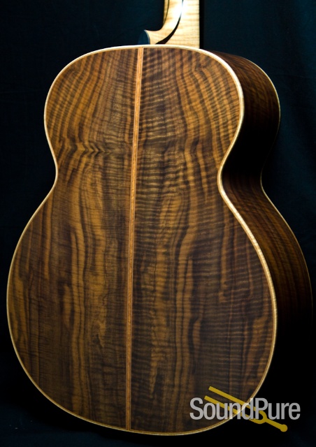 Lowden 050 Walnut/Cedar Acoustic Guitar — image 2