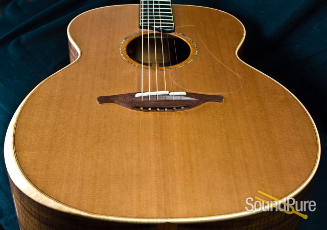 Lowden 050 Walnut/Cedar Acoustic Guitar — image 12