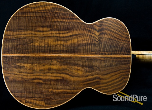 Lowden 050 Walnut/Cedar Acoustic Guitar — image 20