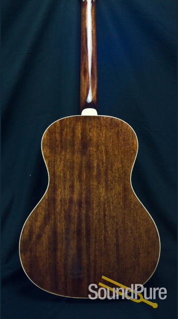 The Loar LO-16 Acoustic Guitar- used — image 32