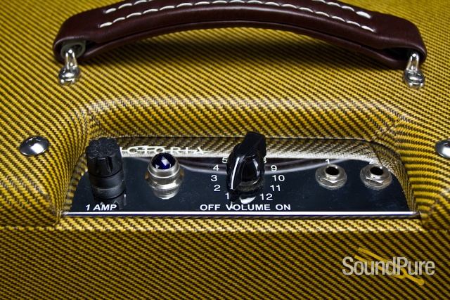 Victoria 5112 Tweed Combo - Used - Mint Condition — image 5