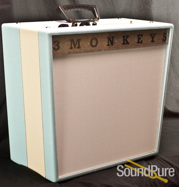 3 Monkeys Sock Monkey 18 12 Combo Amp Soundpure Com Now they stepped it up and gave this model what it really the sock monkey 18/12 features a slightly larger cabinet that holds a 12″ celestion greenback and a new larger output transformer for closer to 18 watts. 3 monkeys sock monkey 18 12 combo amp