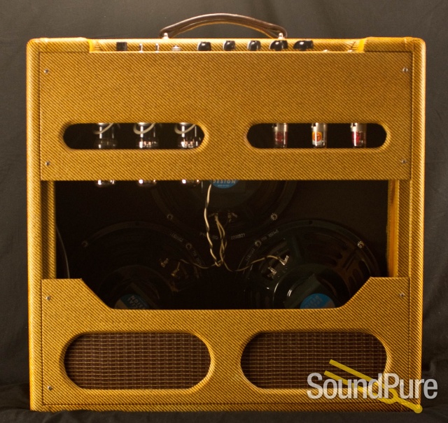 Victoria Amps Model 35310- T - Used — image 7
